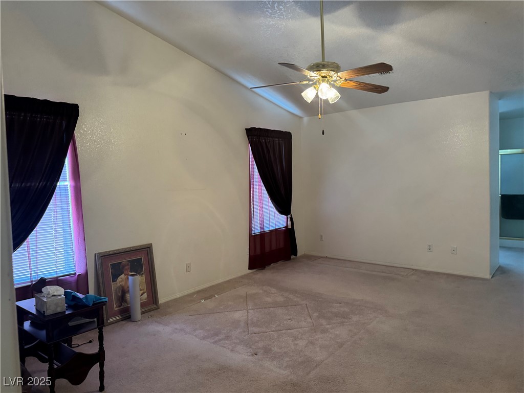 3720 South Newberry Avenue Property Photo 10