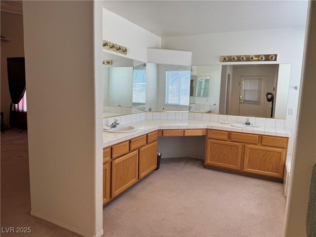 3720 South Newberry Avenue Property Photo 11
