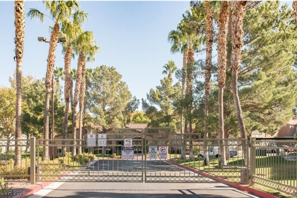 2120 Sealion Drive 207 Property Photo 1