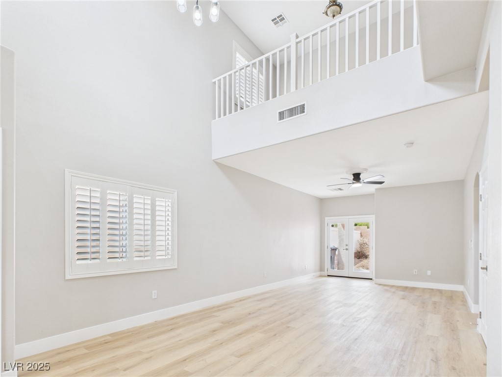 8922 Mossy Hollow Avenue Property Photo 4