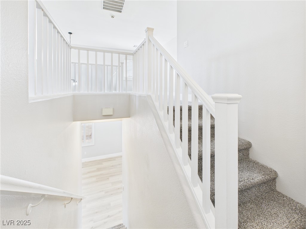 8922 Mossy Hollow Avenue Property Photo 25