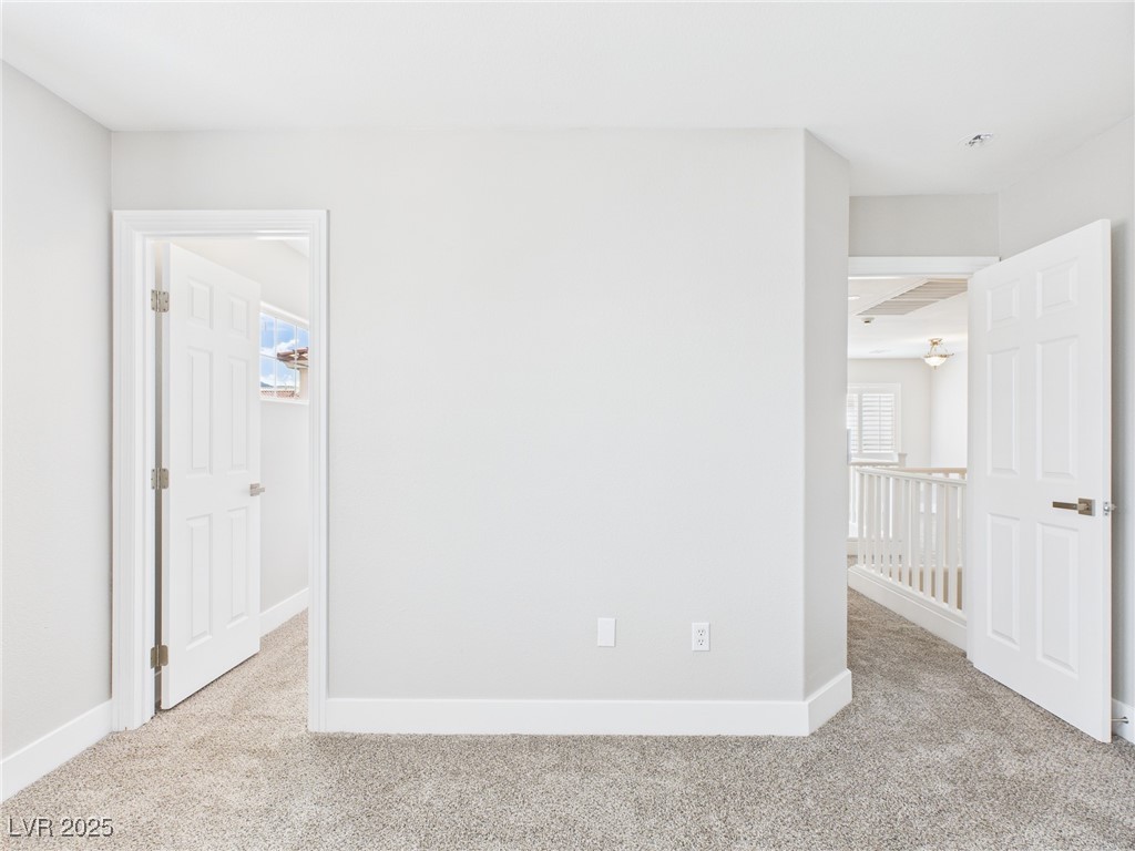 8922 Mossy Hollow Avenue Property Photo 37