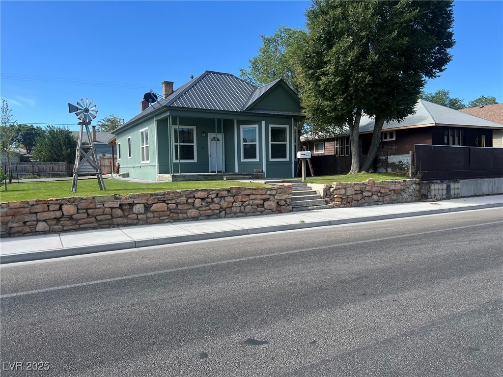 920 East Aultman Street Property Photo 1