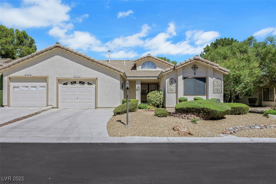5240 Las Cruces Drive Property Photo 1