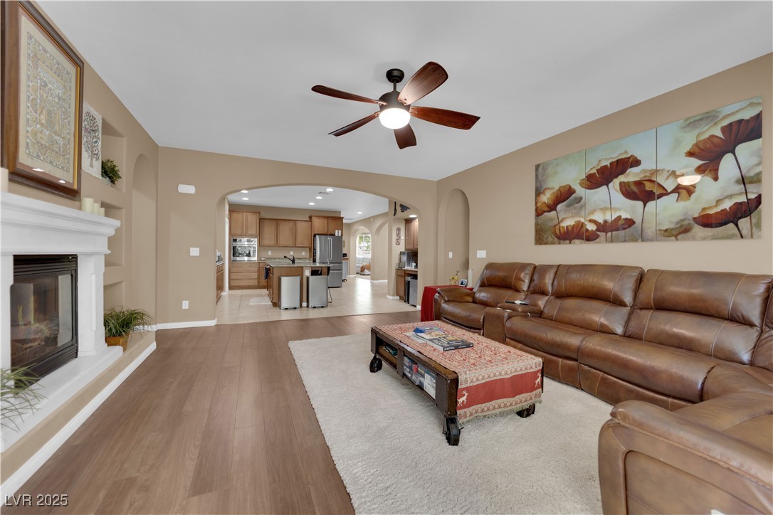 967 Mill Run Creek Avenue Property Photo 6