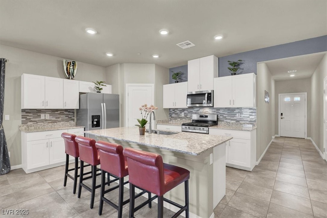 10269 Sequoia Falls Place Property Photo 5
