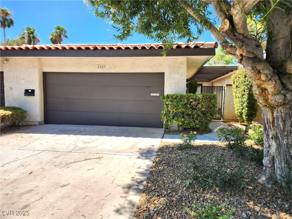 2485 Palmera Drive Property Photo 1