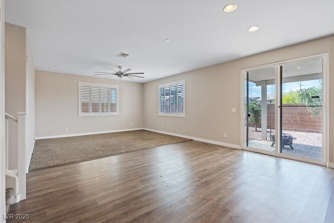 1121 Copper Grass Street Property Photo 6
