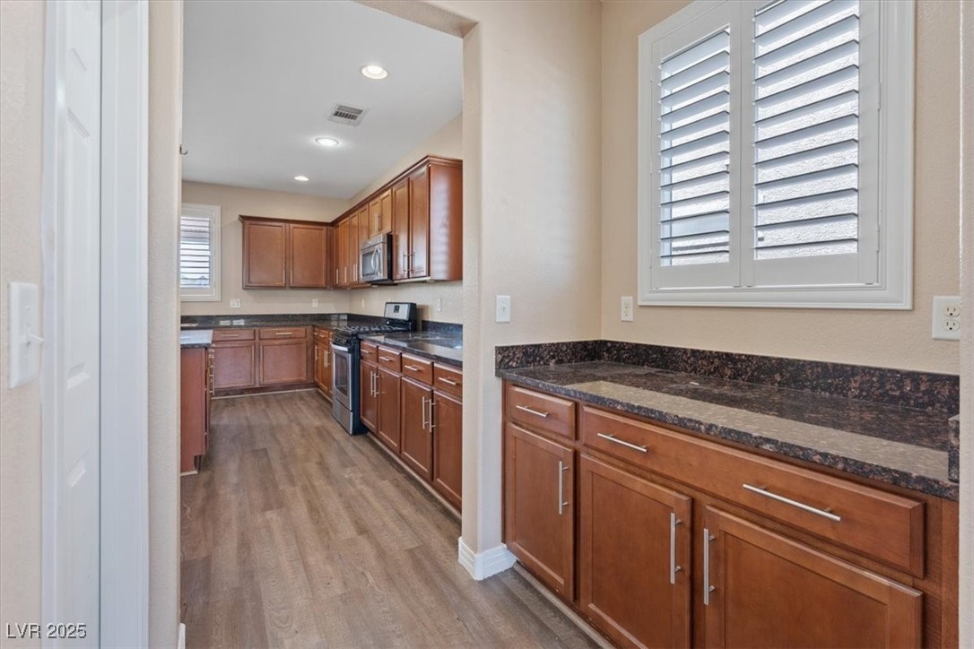 1121 Copper Grass Street Property Photo 12