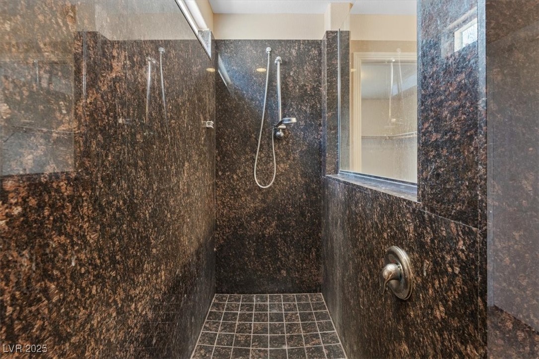 1121 Copper Grass Street Property Photo 36