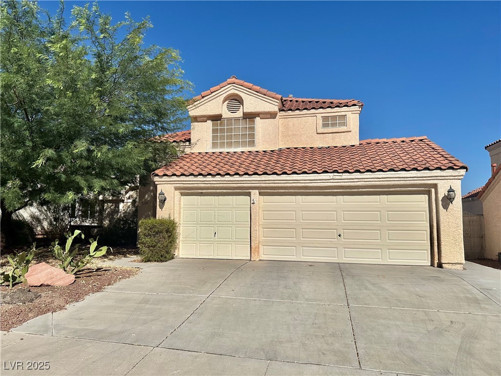 8221 Creek Water Lane Property Photo 2
