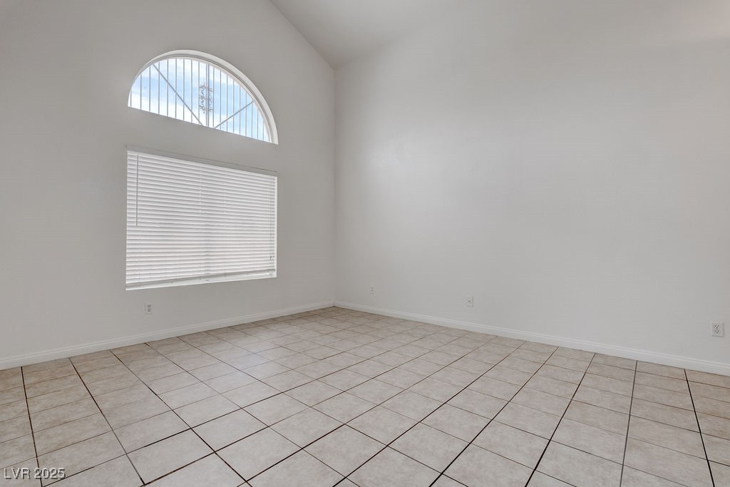 2187 Eclair Circle Property Photo 6