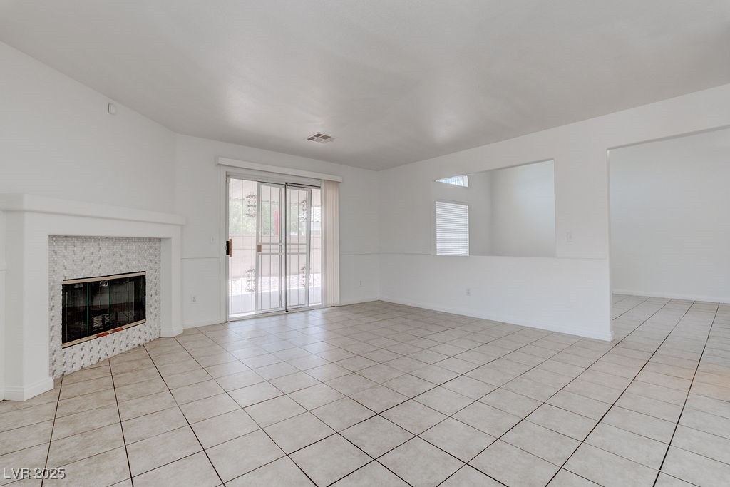 2187 Eclair Circle Property Photo 10