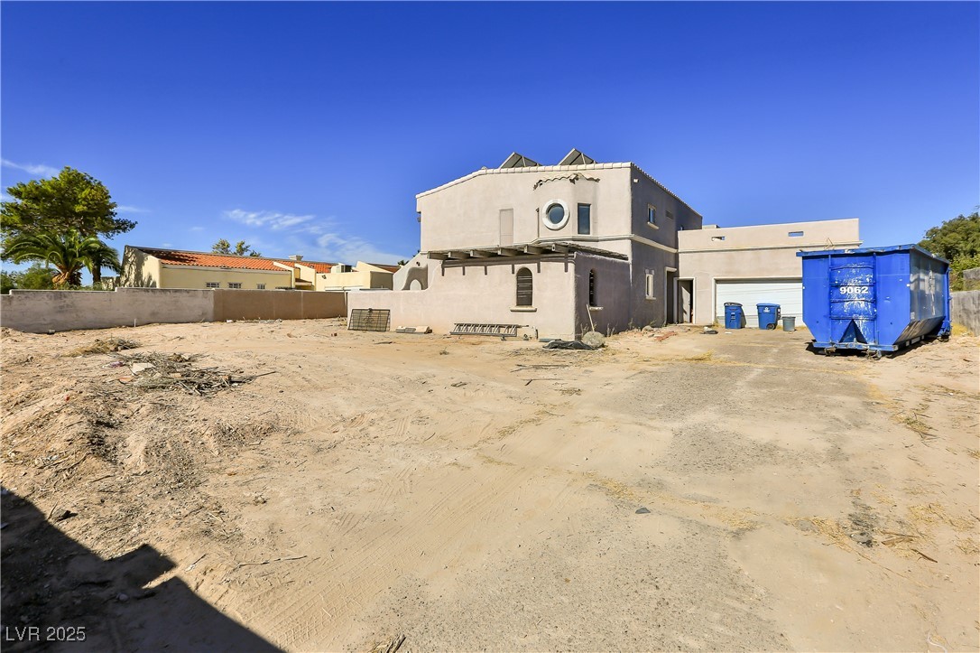7475 Gilespie Street Property Photo 1