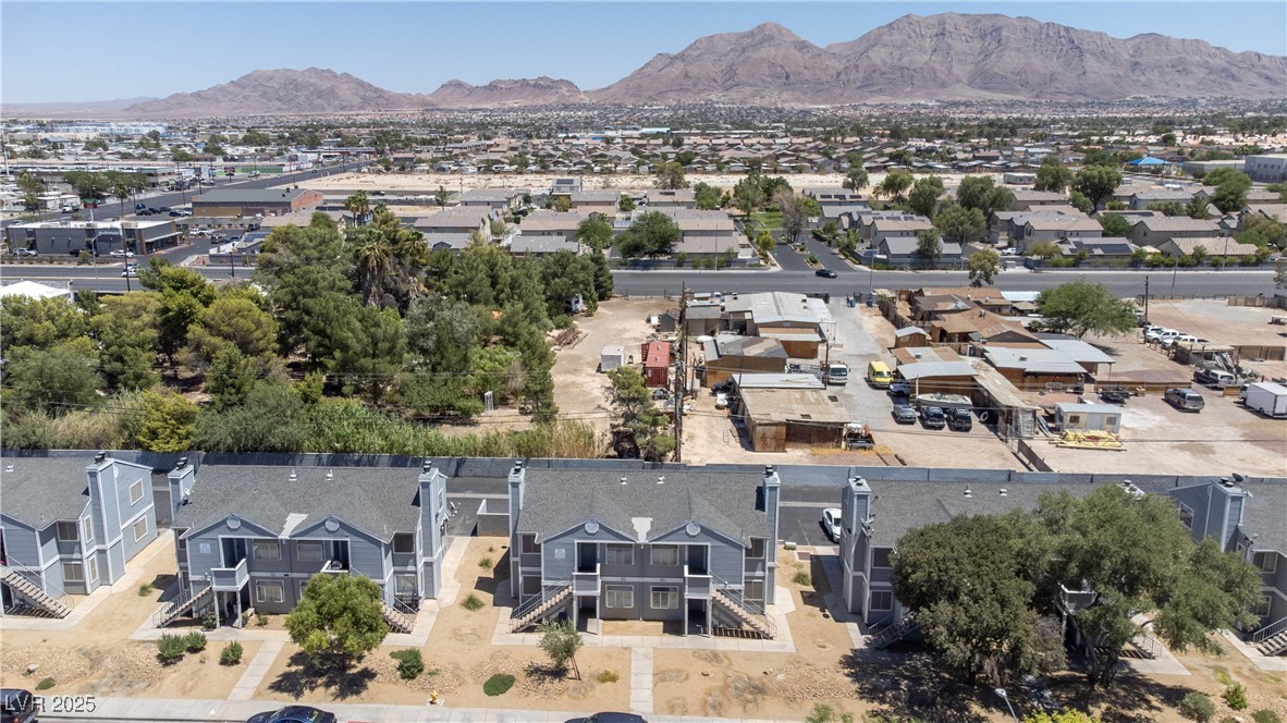 1914 Dwarf Star Drive Property Photo 7
