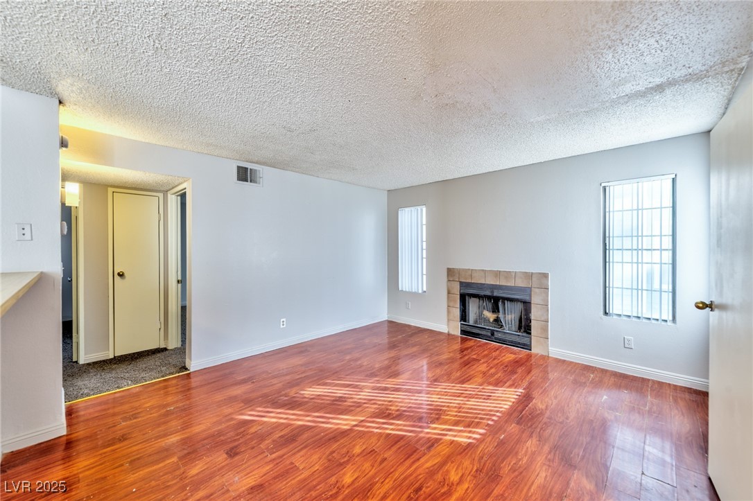 1914 Dwarf Star Drive Property Photo 20