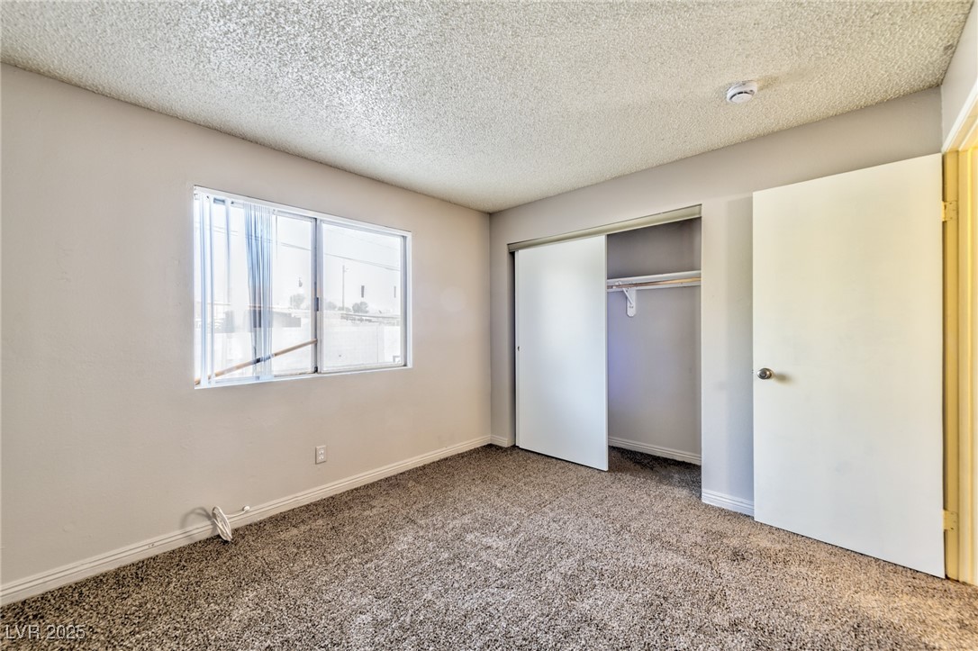 1914 Dwarf Star Drive Property Photo 22