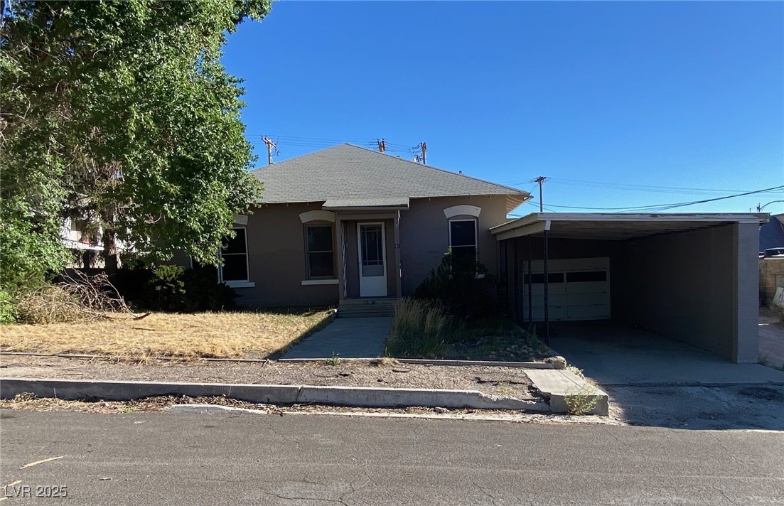15 Avenue K Property Photo 1