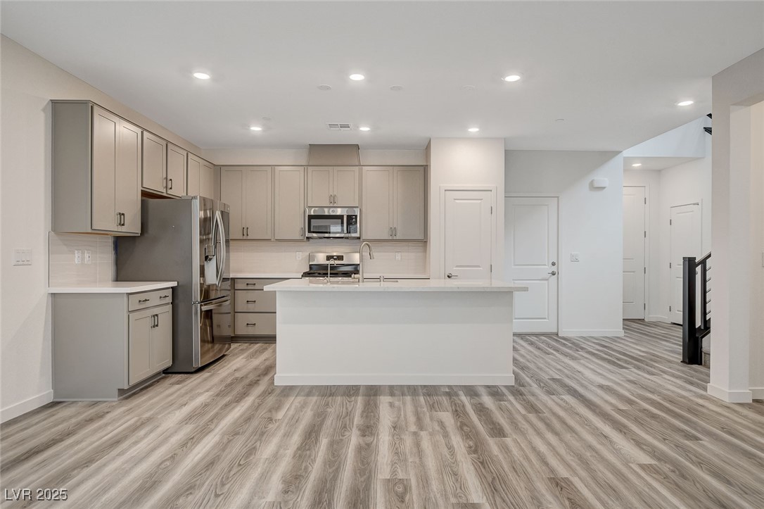 91 Medianoche Street Property Photo 13