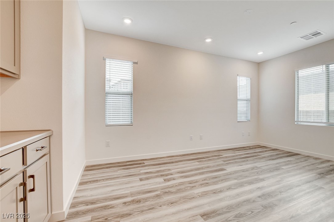 91 Medianoche Street Property Photo 20