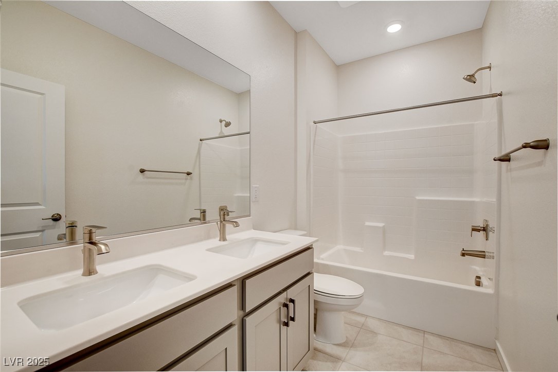 91 Medianoche Street Property Photo 42