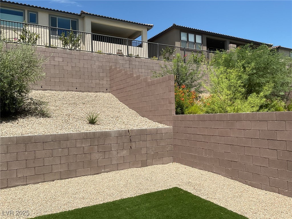 91 Medianoche Street Property Photo 46