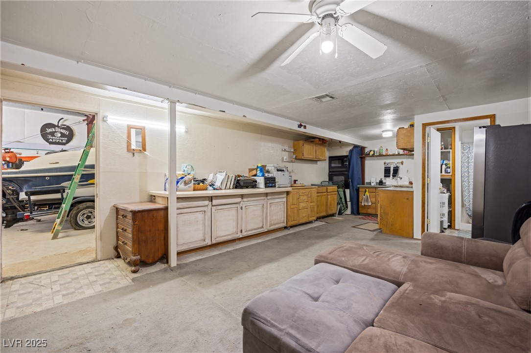 531 West Ingram Avenue Property Photo 16