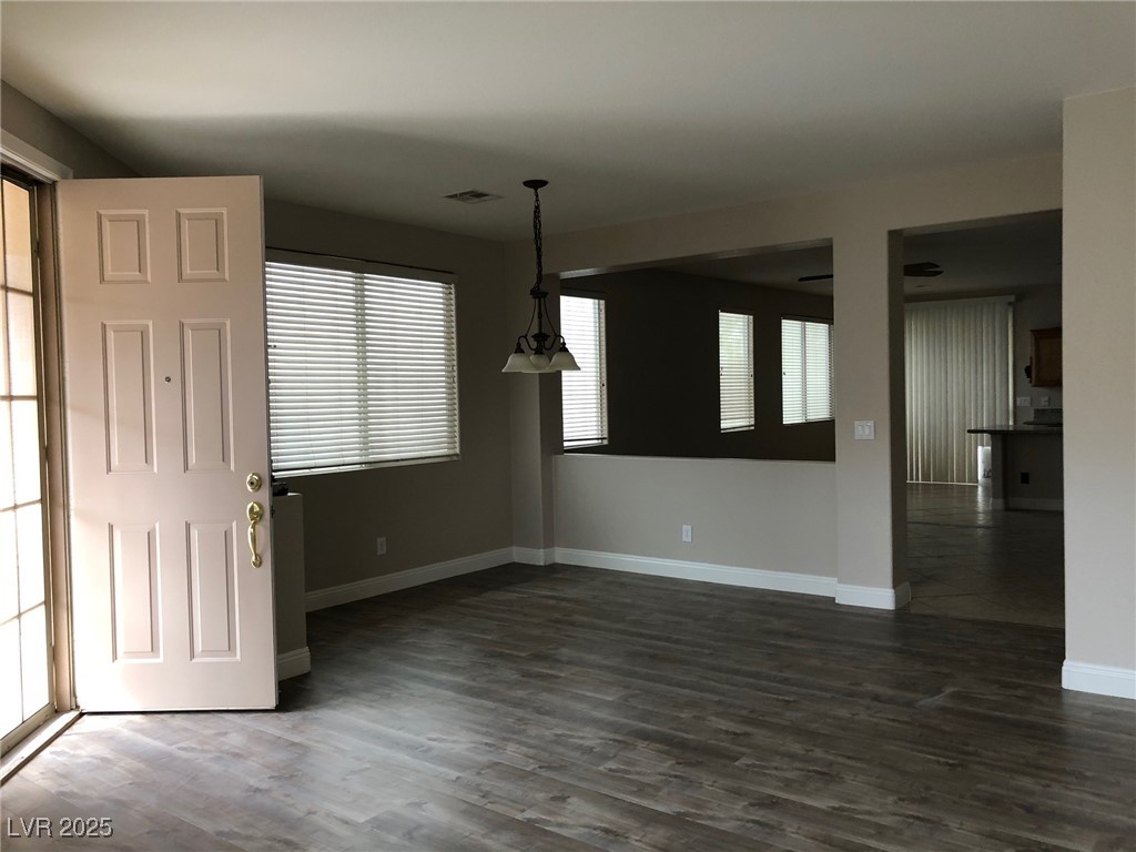 7606 Brambleberry Court Property Photo 7