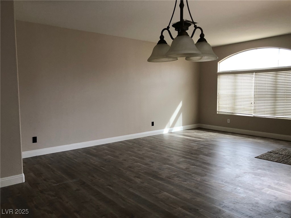 7606 Brambleberry Court Property Photo 8