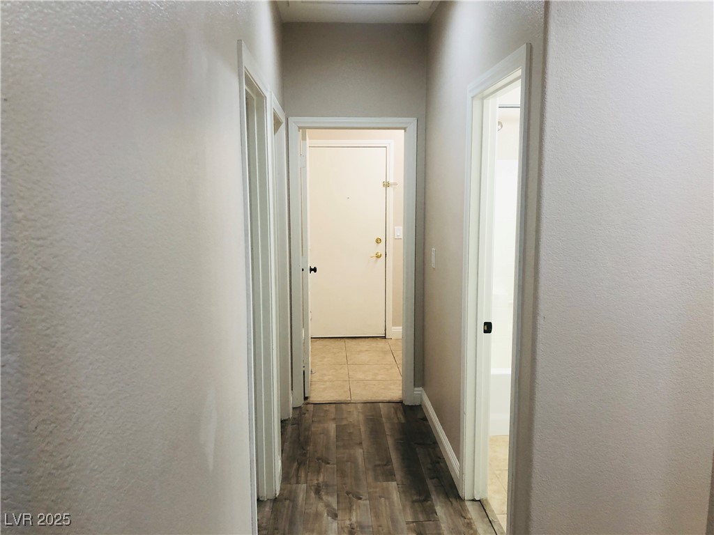 7606 Brambleberry Court Property Photo 36