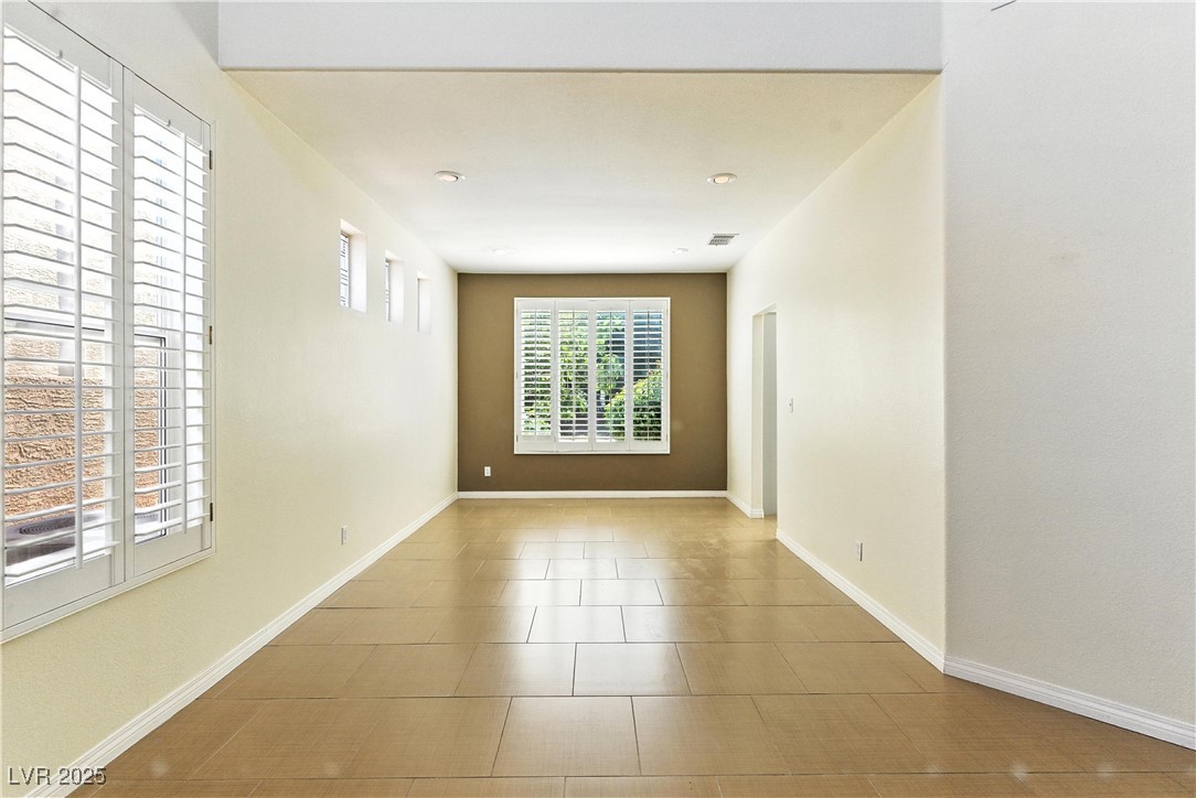 3034 Scenic Valley Way Property Photo 7