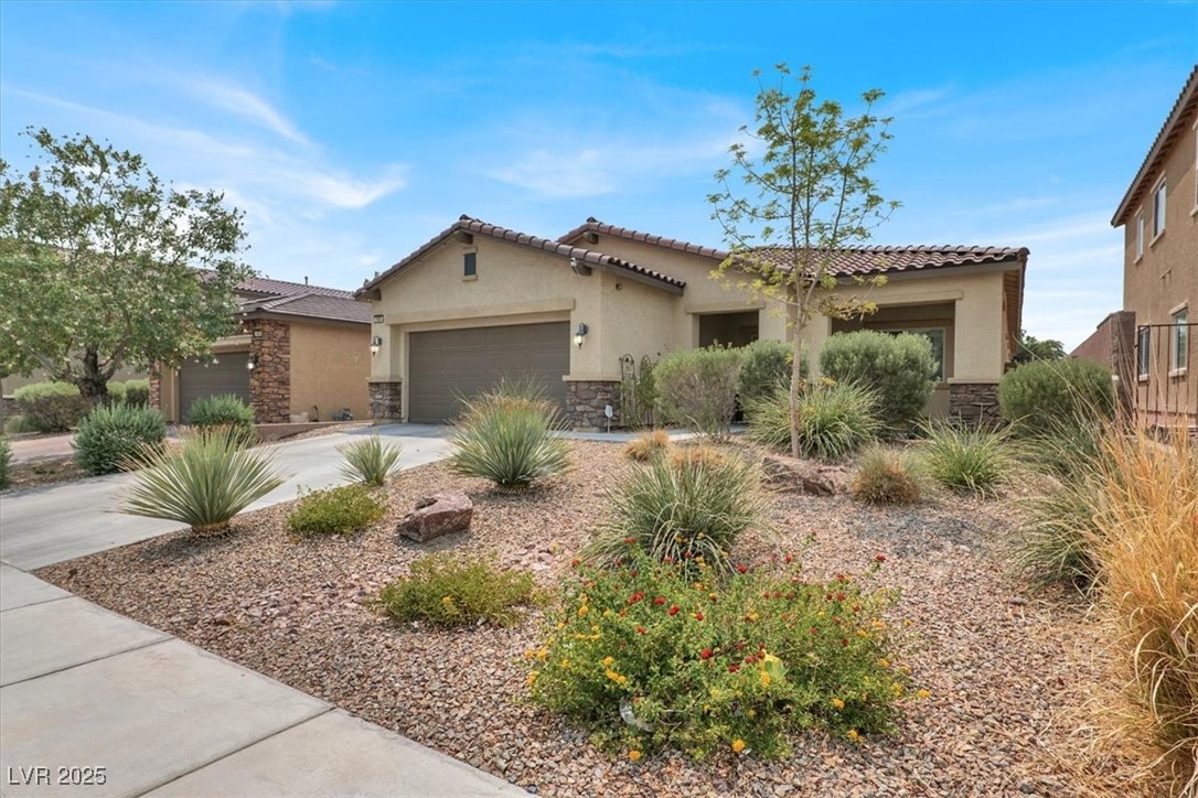 1405 Fantastic Court Property Photo 1