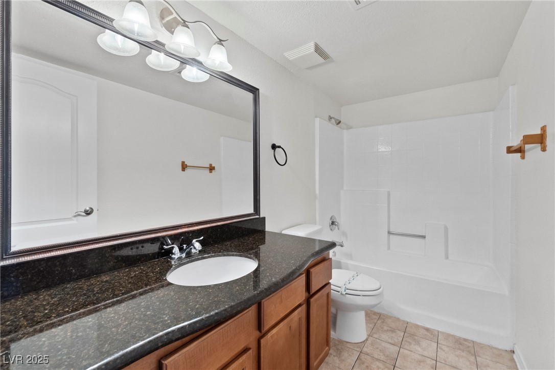 9325 West Desert Inn Road 190 Property Photo 14