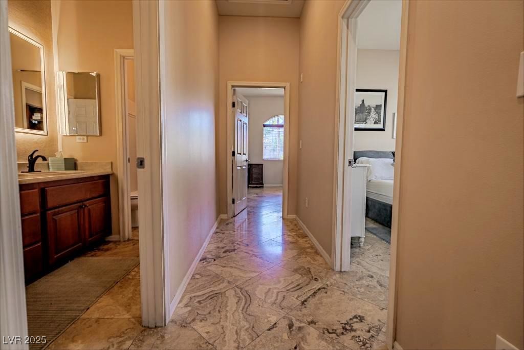 64 Twilight Rose Street Property Photo 9