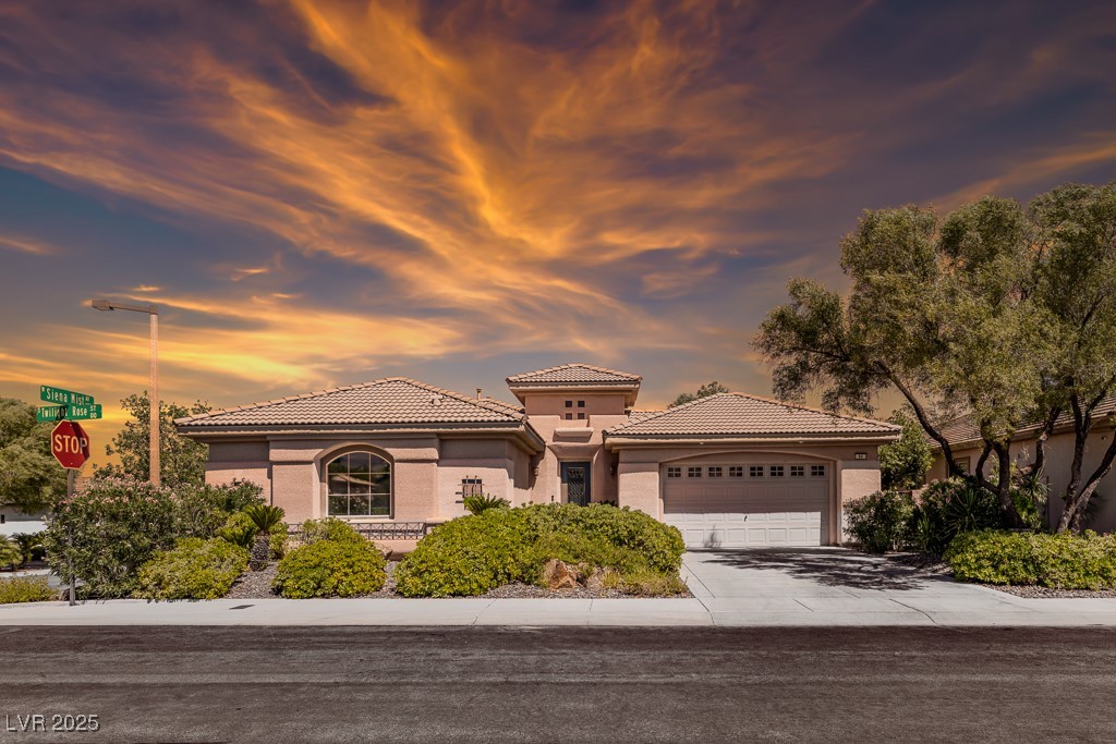 64 Twilight Rose Street Property Photo 38