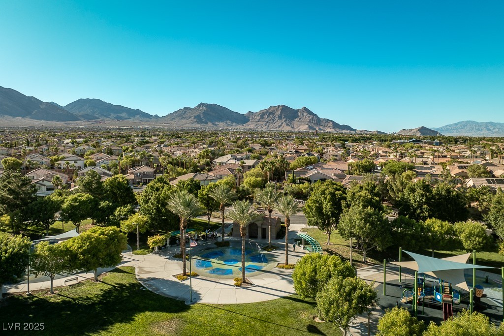 64 Twilight Rose Street Property Photo 43