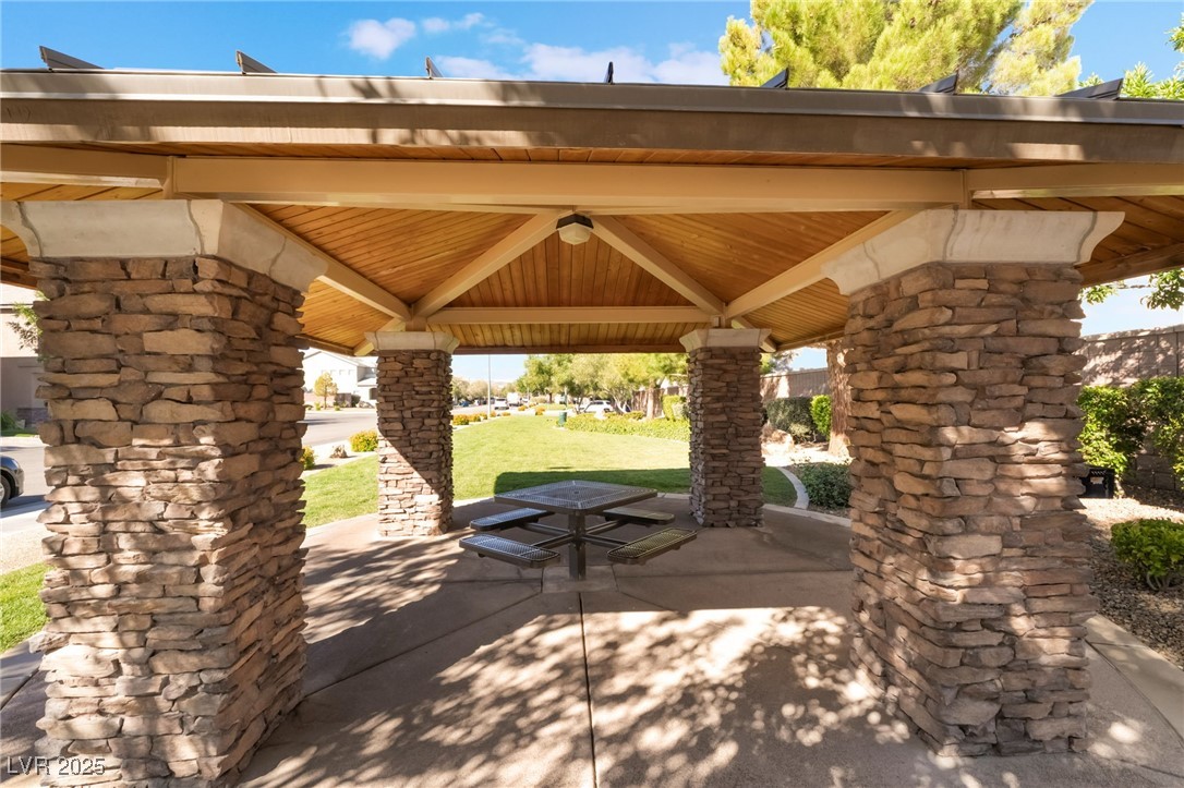 2621 Le Pontet Terrace Property Photo 24