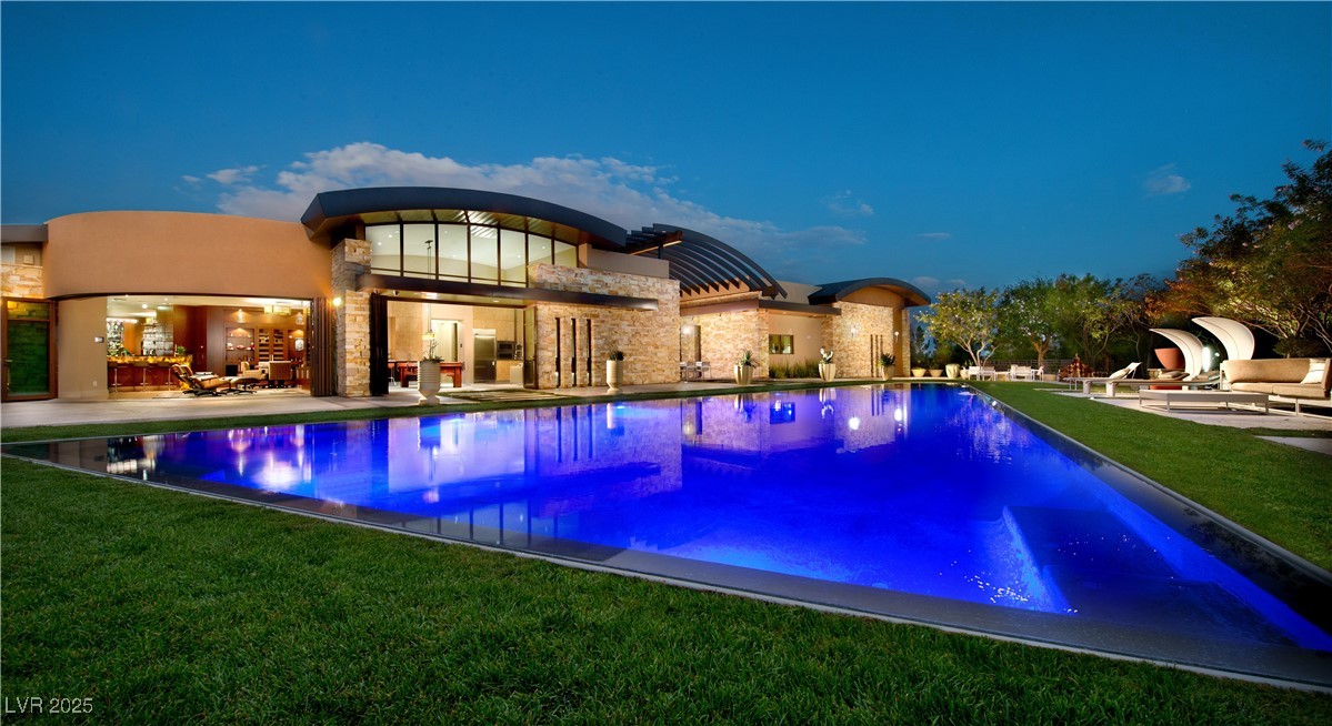 55 Skybird Court Property Photo 1