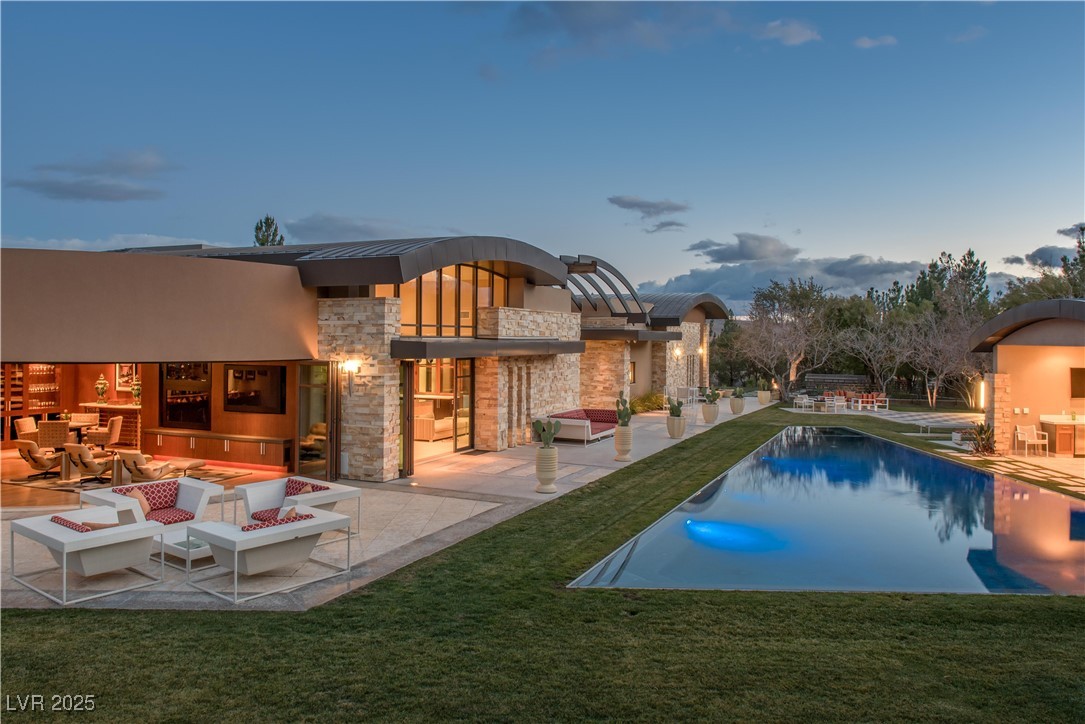 55 Skybird Court Property Photo 3