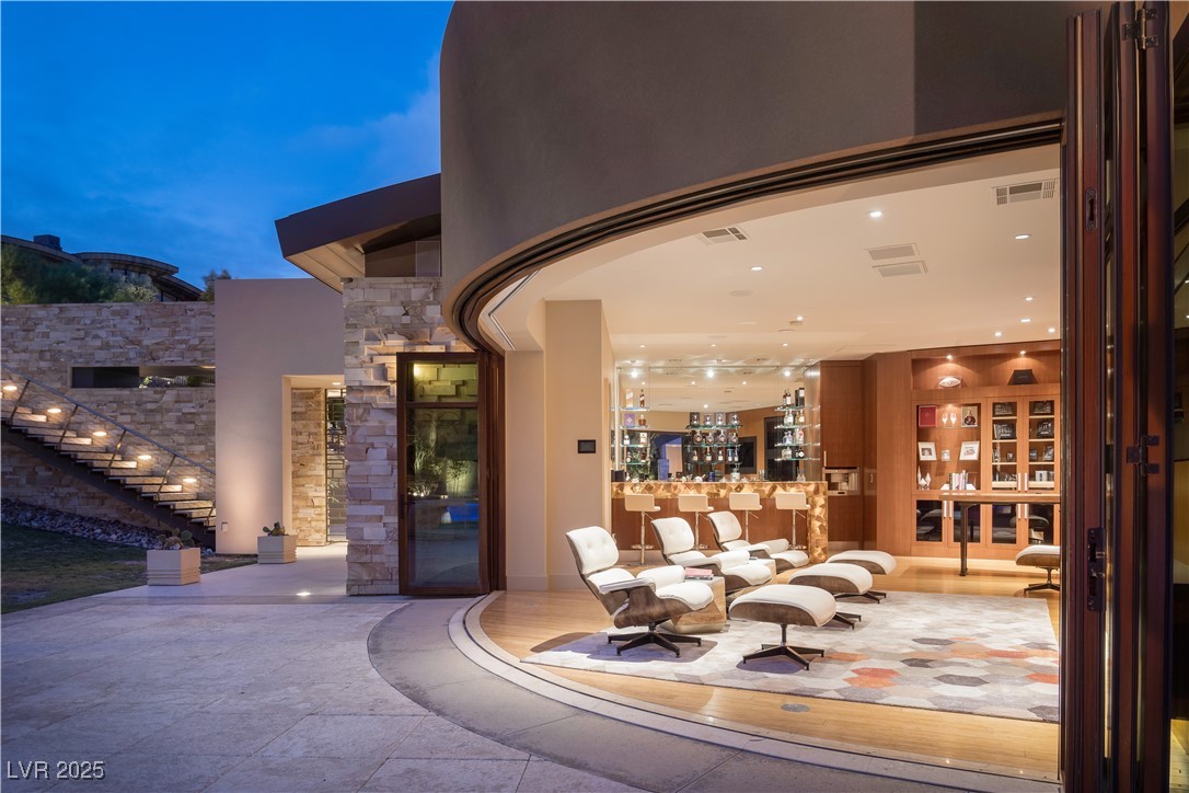 55 Skybird Court Property Photo 7