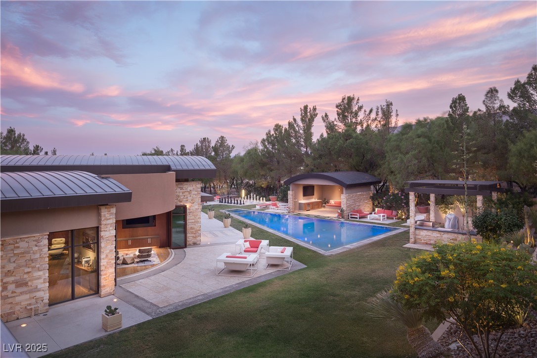 55 Skybird Court Property Photo 10