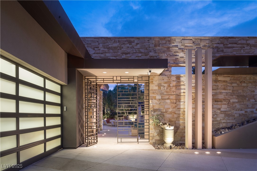 55 Skybird Court Property Photo 16