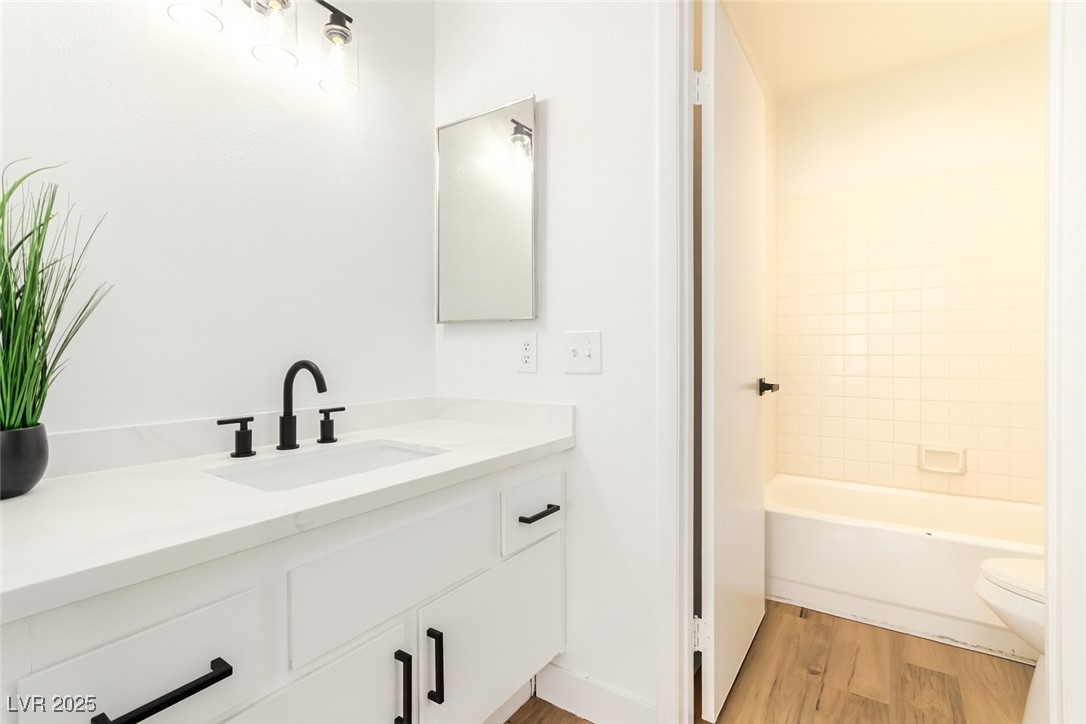 4830 Nara Vista Way 201 Property Photo 16