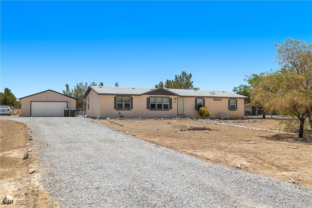 1581 West Dyer Road Property Photo
