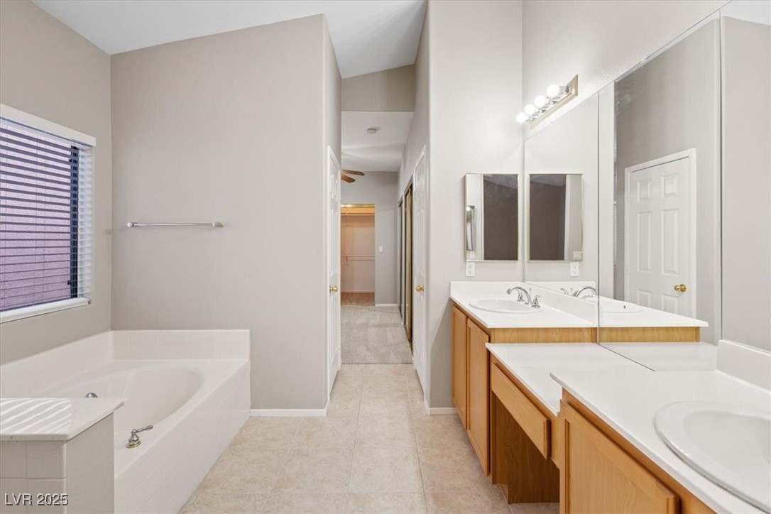 8313 Dawn Breeze Avenue Property Photo 18