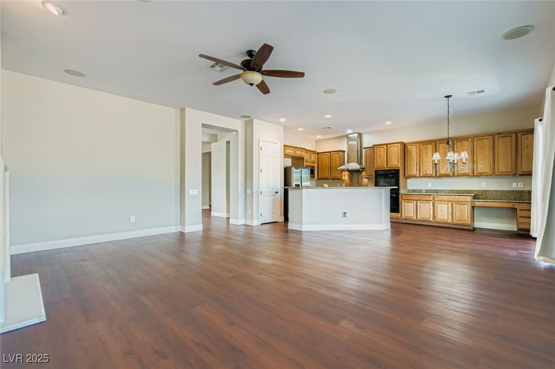7225 Millerbird Street Property Photo 11