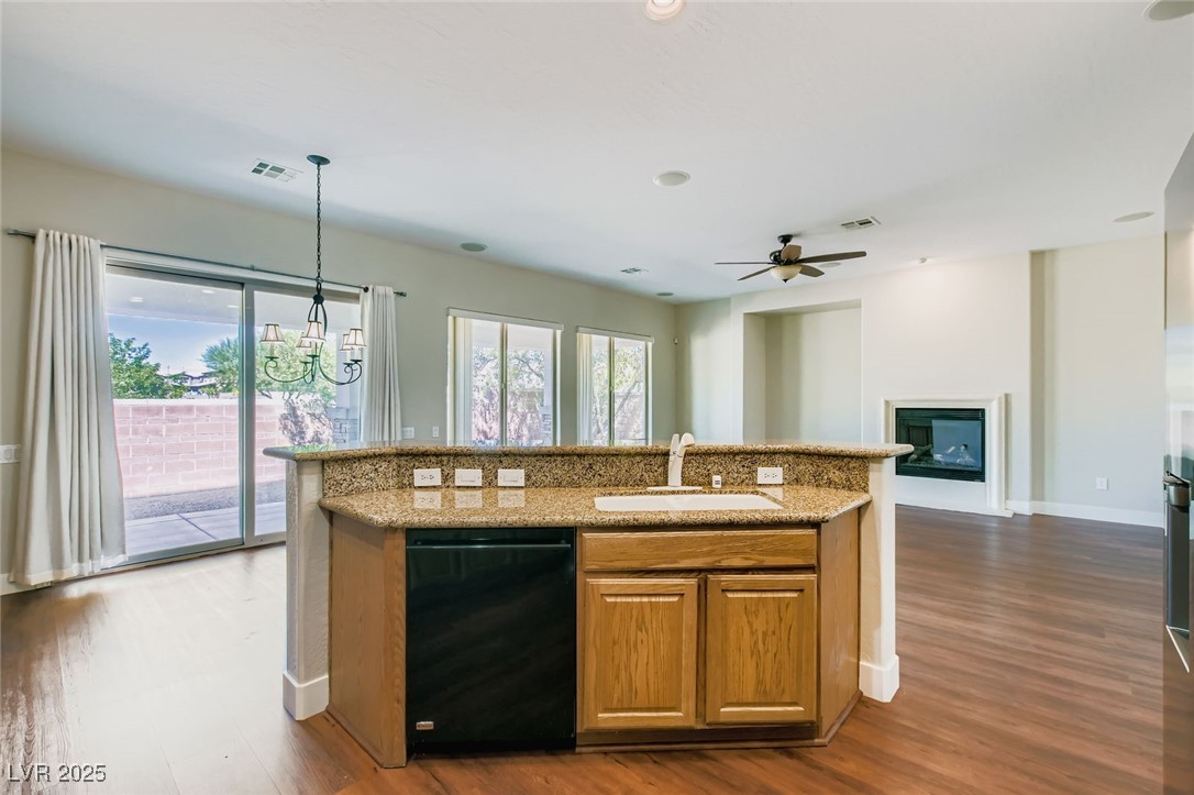 7225 Millerbird Street Property Photo 15