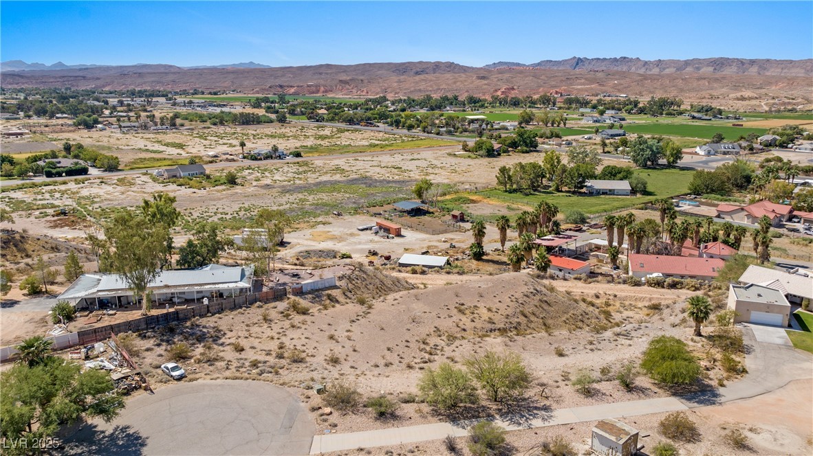 Paiute Street Property Photo 9