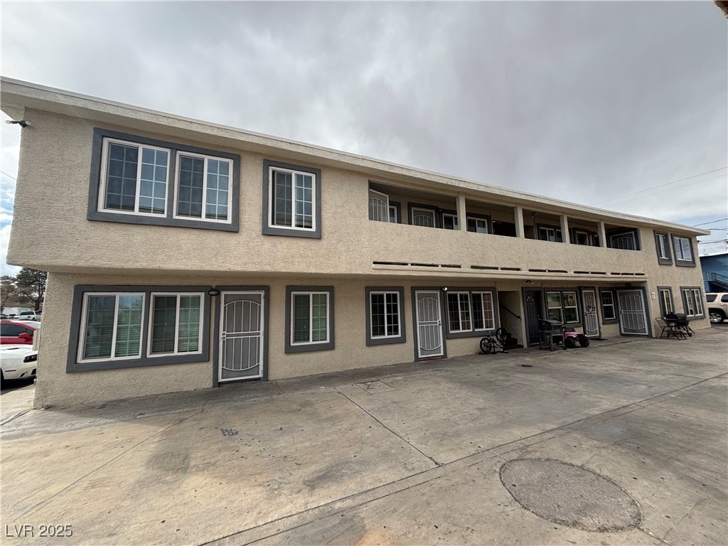 1420 Putnam Avenue 4