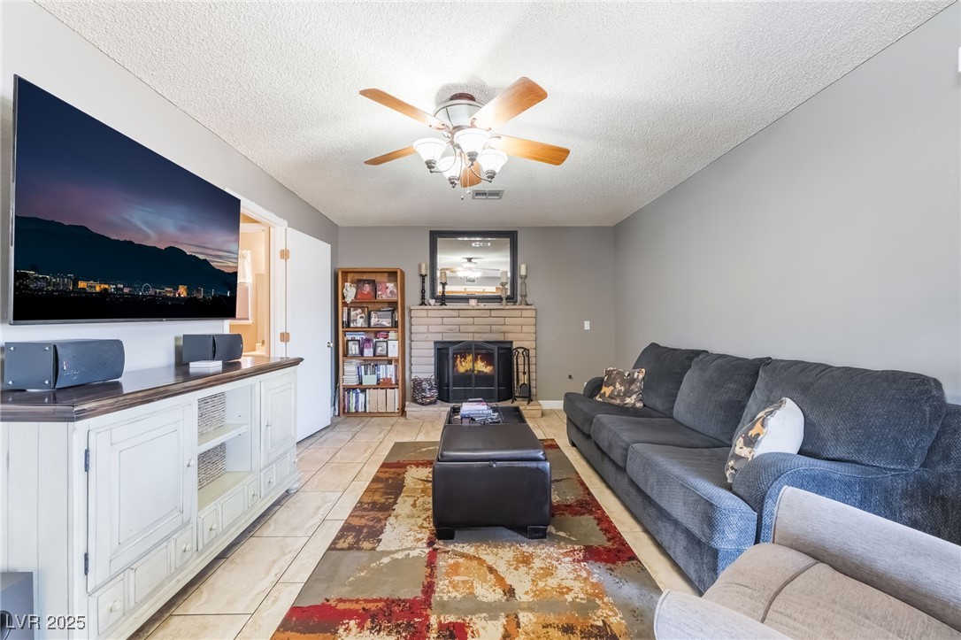 845 Mainsail Court Property Photo 11